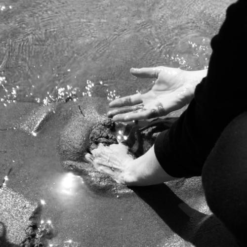 9 (1) (1) (1) (1) (1) (1) (1) (1)